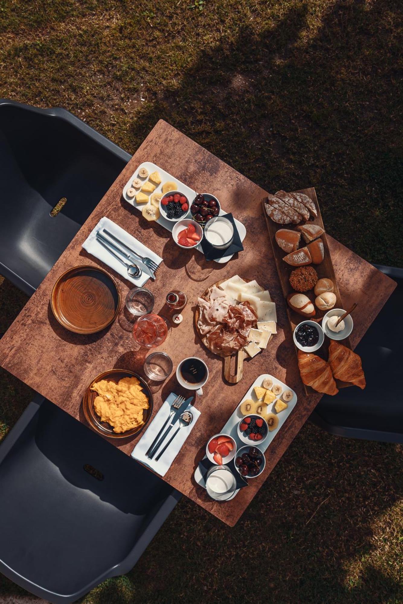 ホテル Nif: Alpine Taste レーヴィコ・テルメ エクステリア 写真